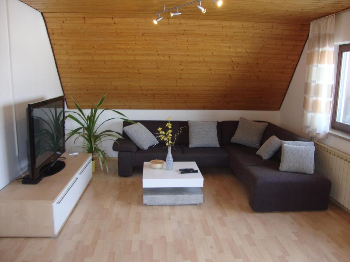 Haus Reif Apartamento Dombuhl Exterior foto